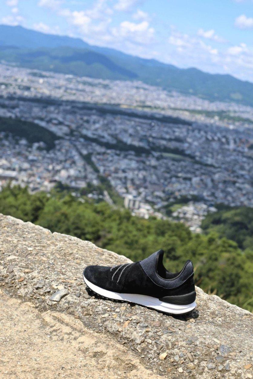 in the afternoon与on the afternoon区别?游戏画面