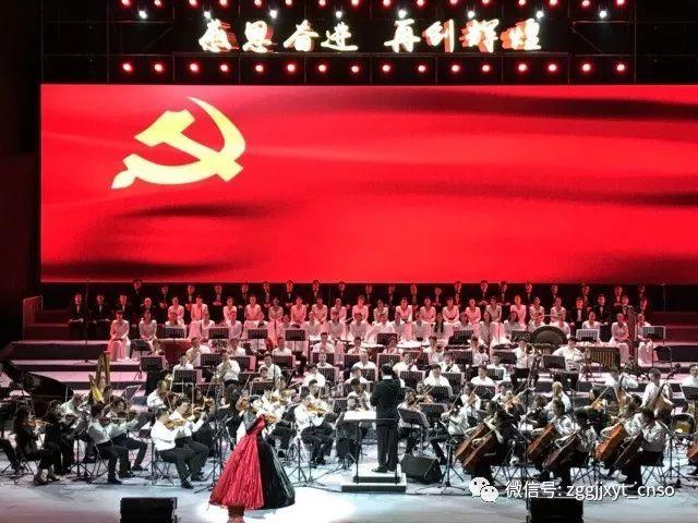 大学生夜晚爬火车拍照被电击烧伤,野生“网红打卡攻略”真的该清理了