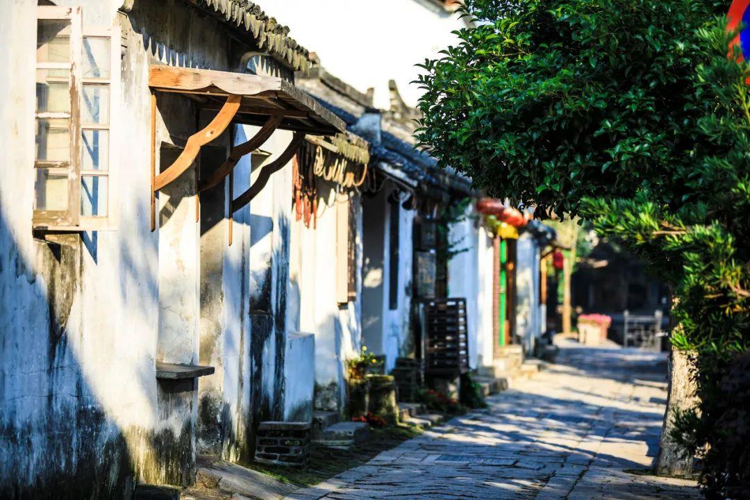 桃园结义，本以为是狗血剧，却最终成为传奇