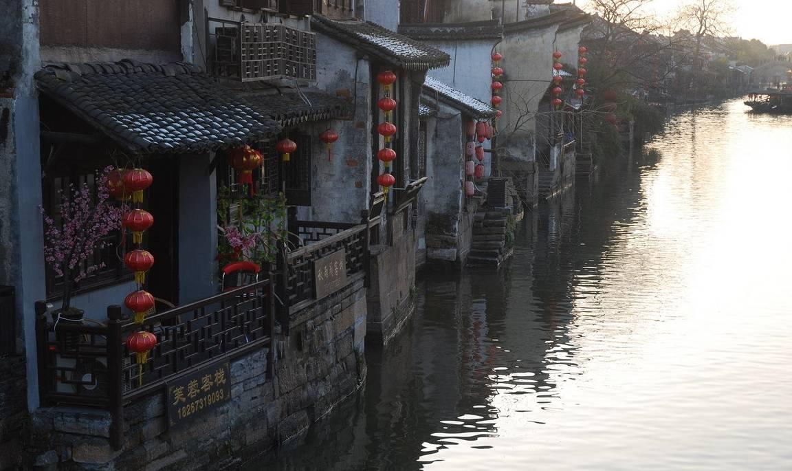 沪光股份(605333.SH)拟斥2亿元在天津市西青区投设全资子公司