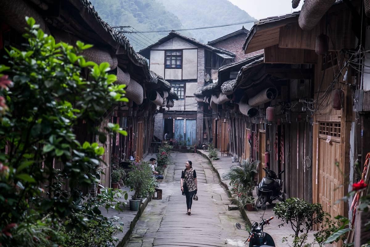 还记得47年前的“白卷英雄”吗，入狱15年，如今过的怎样？